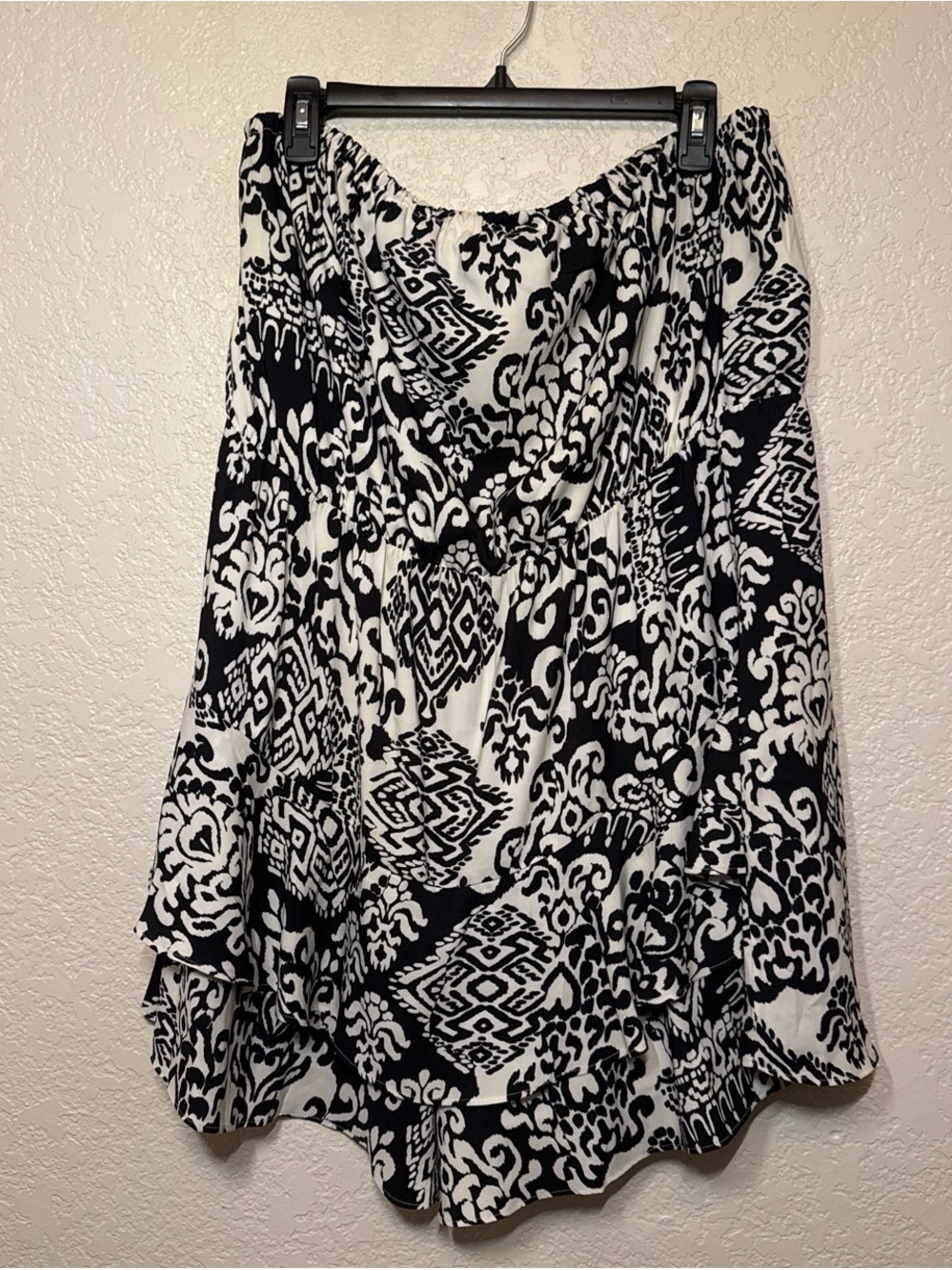Express Black & White Printed Strapless Romper